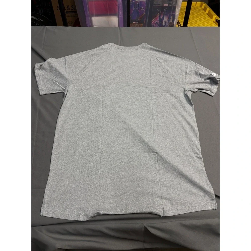 Under Armour Mens Sportstyle Left Chest T-Shirt Heather Grey Loose Fit Large NWT